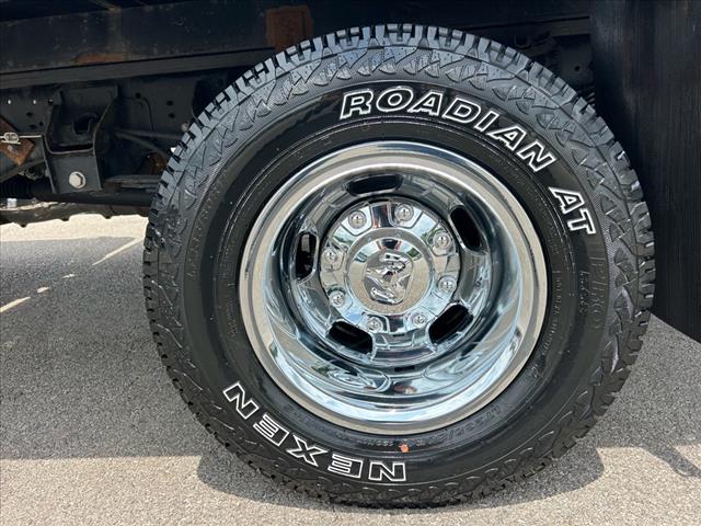 2024 RAM 3500 SLT Cab & Chassis 4x4 DRW