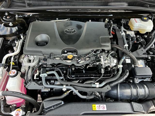 2022 Toyota Camry Hybrid XLE