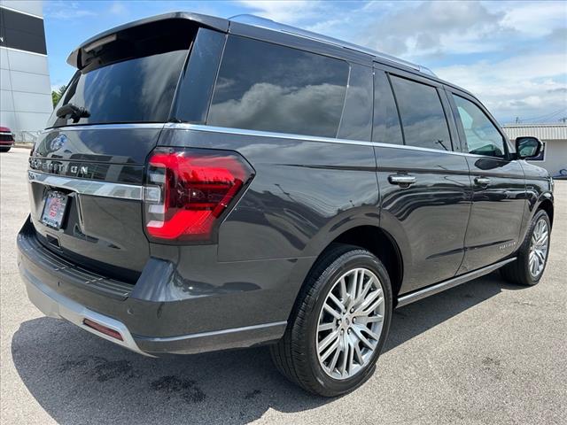 2023 Ford Expedition Platinum 4x4 w/EcoBoost