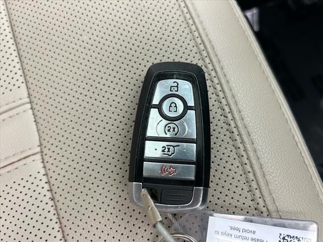 2023 Ford Expedition MAX Limited 4x4 w/EcoBoost