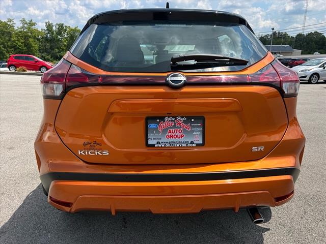 2023 Nissan Kicks SR
