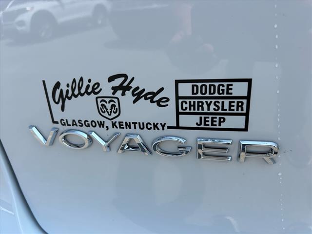 2025 Chrysler Voyager LX