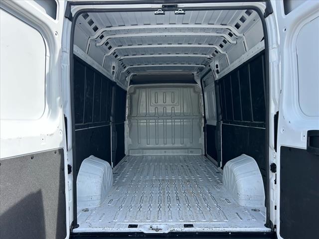 2023 RAM ProMaster 2500 159 WB High Roof Cargo