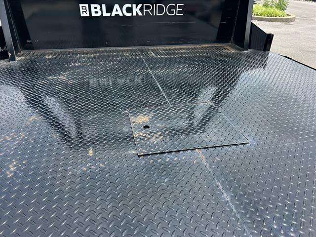 2024 RAM 3500 SLT Cab & Chassis 4x4 DRW