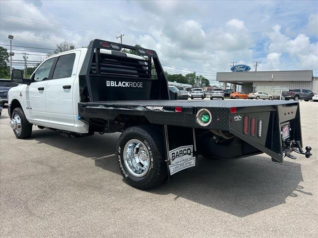 2024 RAM 3500 SLT Cab & Chassis 4x4 DRW