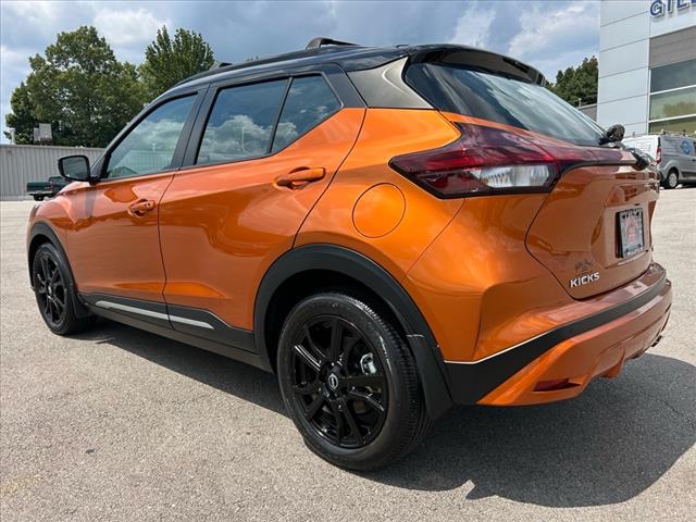 2023 Nissan Kicks SR