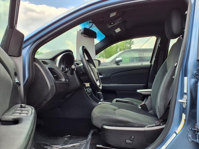 2011 Chrysler 200 Touring
