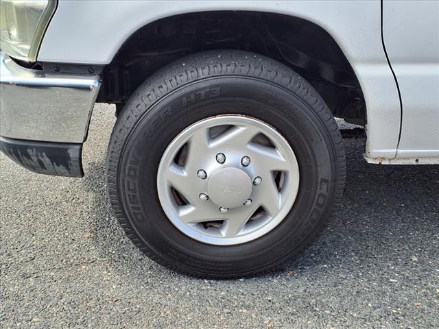 2010 Ford E-Series E-350 SD XLT