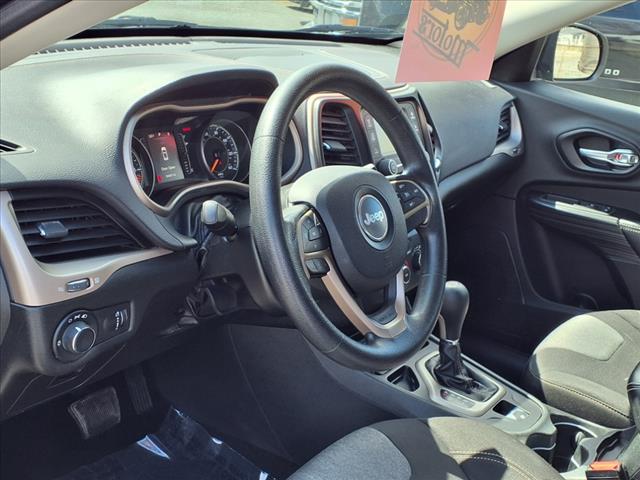 2015 Jeep Cherokee Sport