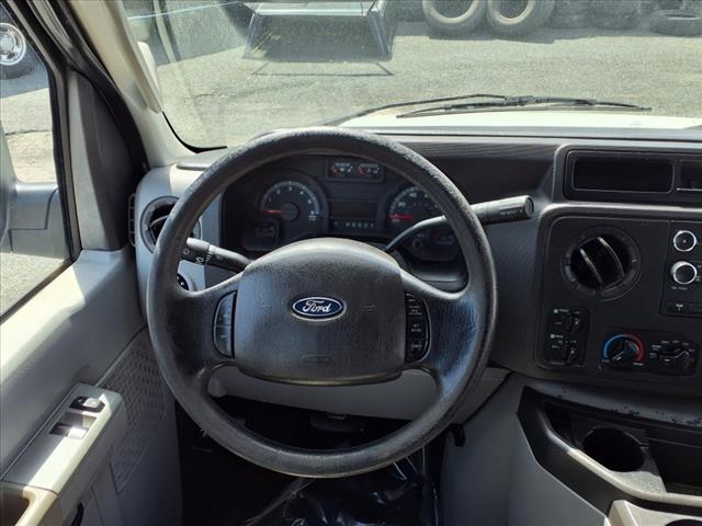 2014 Ford E-Series E-350 SD XL