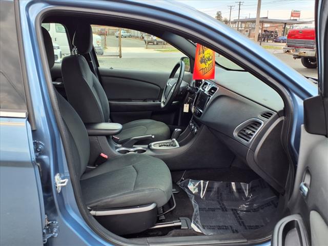 2011 Chrysler 200 Touring