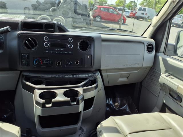 2014 Ford E-Series E-350 SD XL