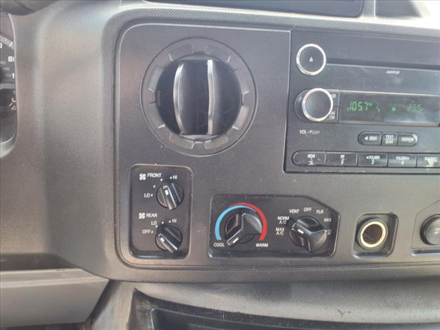 2010 Ford E-Series E-350 SD XLT