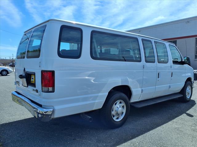2014 Ford E-Series E-350 SD XL