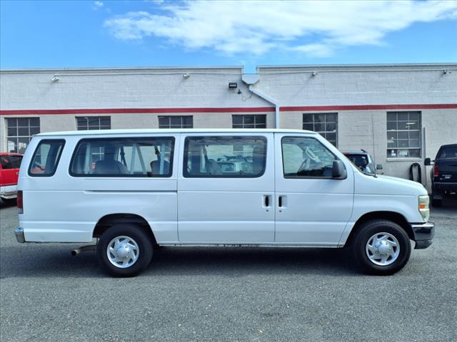 2010 Ford E-Series E-350 SD XLT