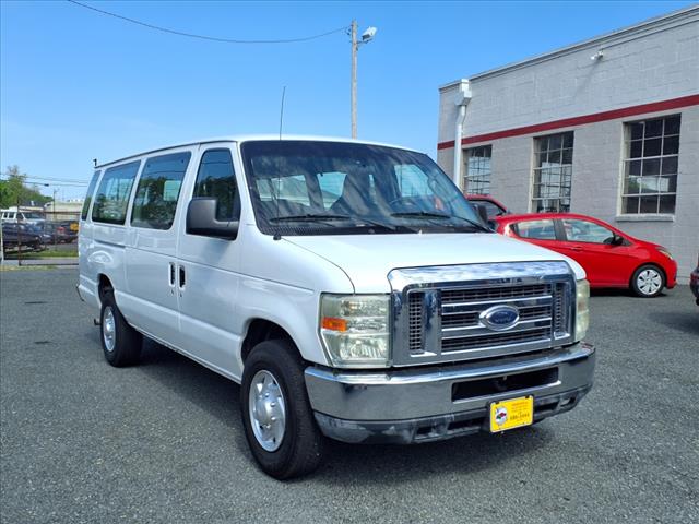 2010 Ford E-Series E-350 SD XLT