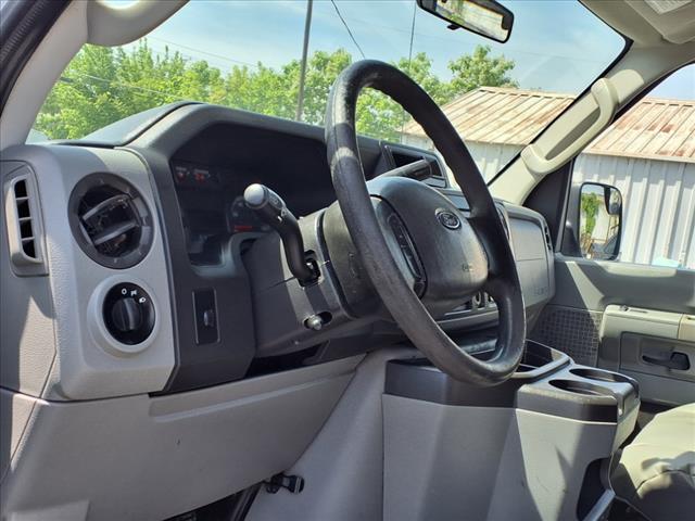 2014 Ford E-Series E-350 SD XL
