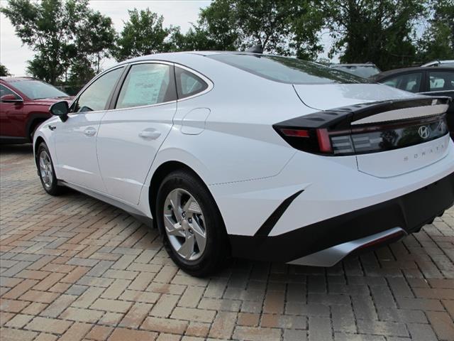 2025 Hyundai SONATA SE