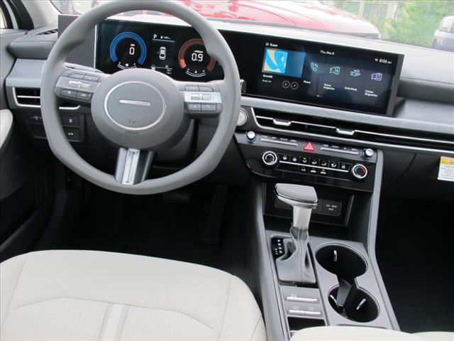 2025 Hyundai SONATA SE