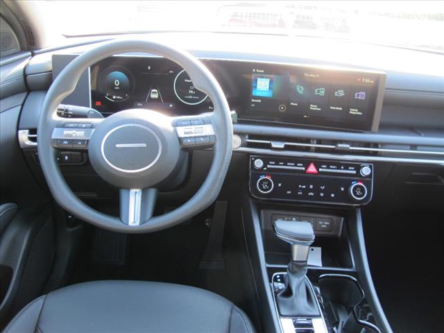 2025 Hyundai SANTA CRUZ SEL Activity