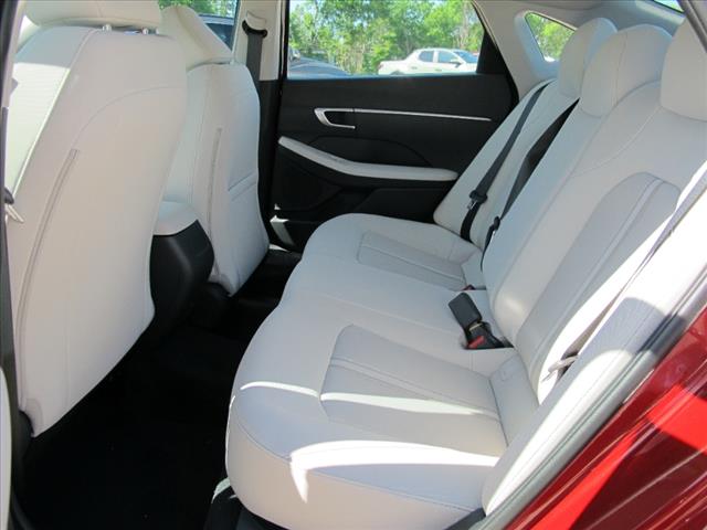 2025 Hyundai SONATA SE