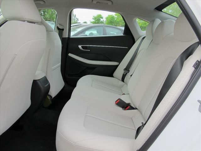 2025 Hyundai SONATA SE