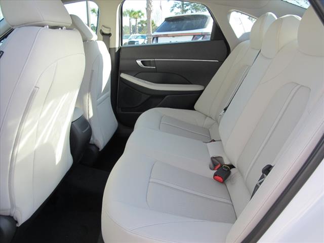 2025 Hyundai SONATA SE