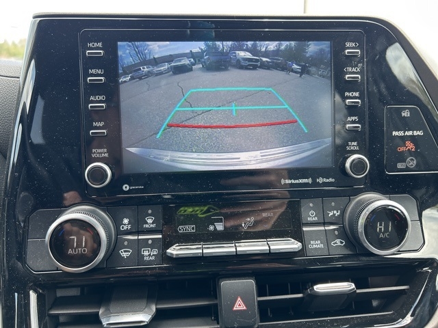 2022 Toyota Highlander LE