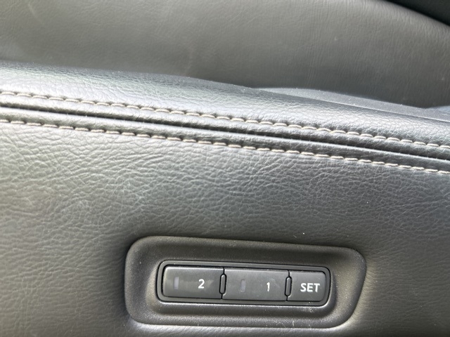2015 Nissan Pathfinder Platinum