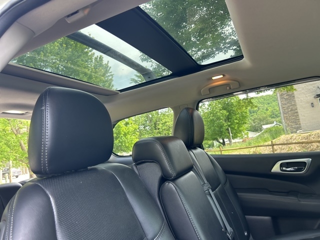 2015 Nissan Pathfinder Platinum