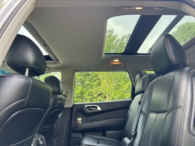 2015 Nissan Pathfinder Platinum