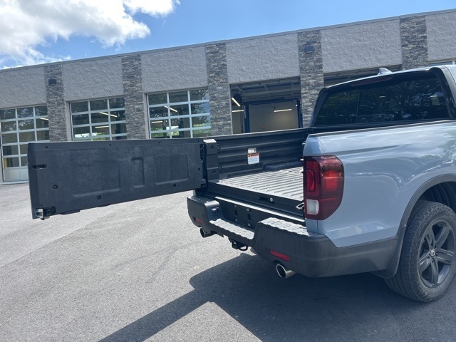 2022 Honda Ridgeline Black Edition