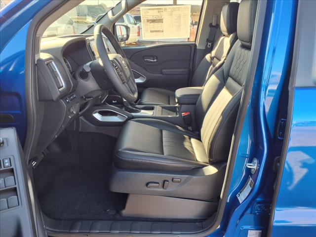2025 Nissan Frontier SL