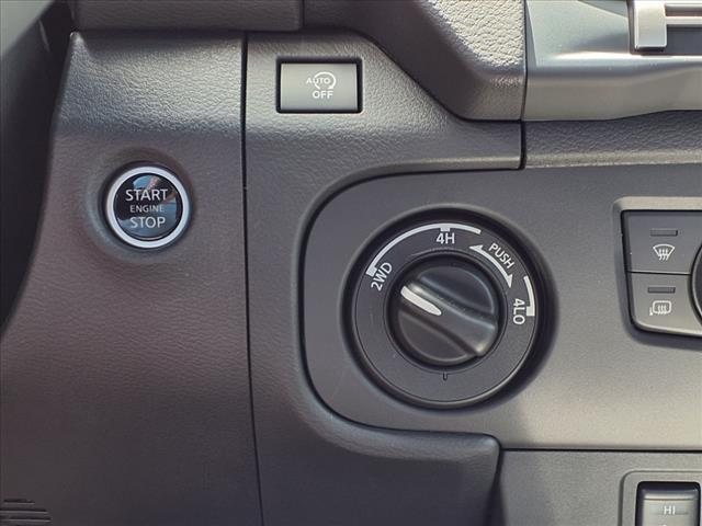2025 Nissan Frontier SV