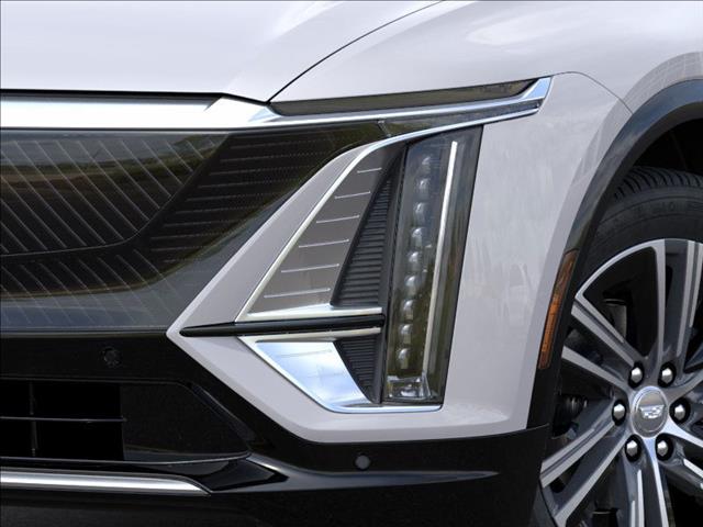 2025 Cadillac LYRIQ Luxury 1