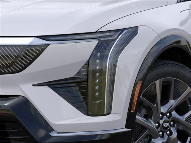 2025 Cadillac OPTIQ Luxury 1