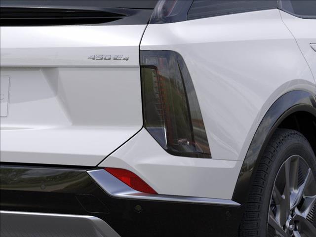 2025 Cadillac OPTIQ Luxury 1