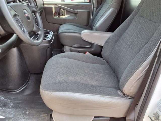 2023 GMC Savana 2500