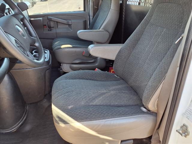 2023 GMC Savana 2500