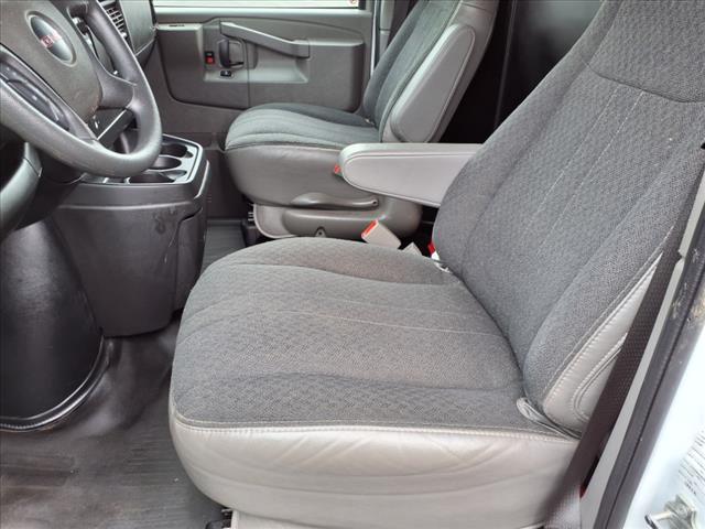 2023 GMC Savana 2500