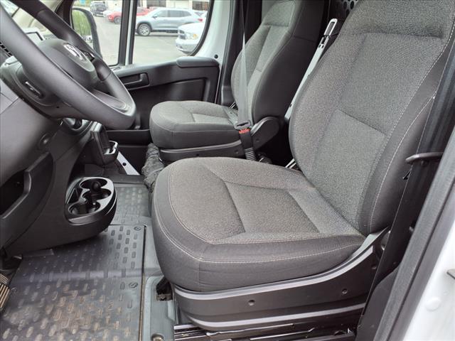 2023 RAM ProMaster 2500 136 WB