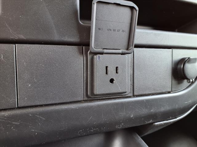 2023 GMC Savana 2500