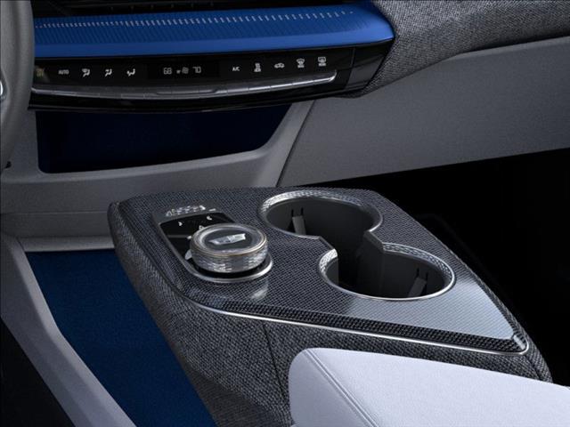 2025 Cadillac OPTIQ Luxury 1