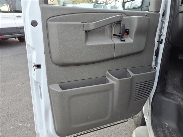 2023 GMC Savana 2500