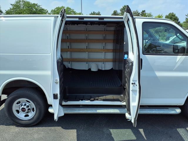 2023 GMC Savana 2500