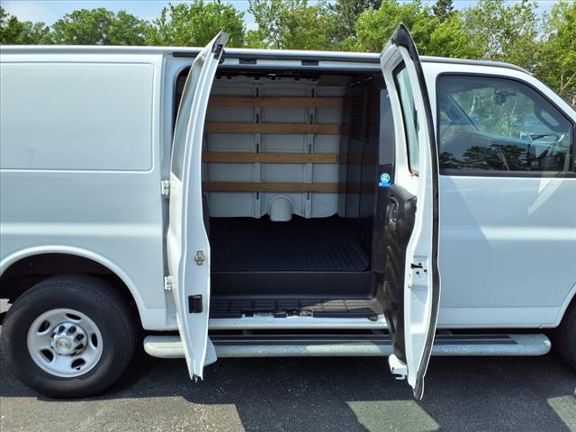 2023 Chevrolet Express 2500