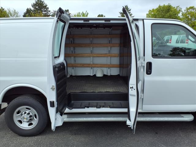 2023 Chevrolet Express 2500