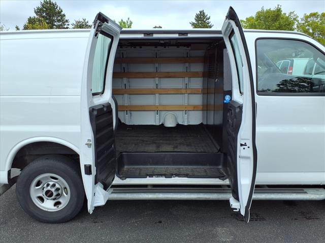 2023 GMC Savana 2500