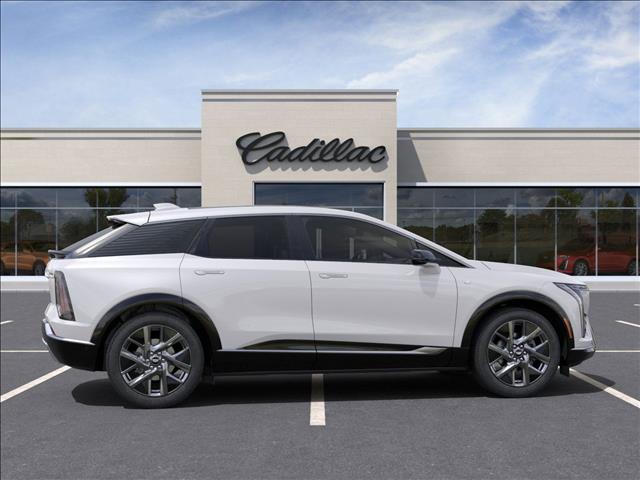 2025 Cadillac OPTIQ Luxury 1