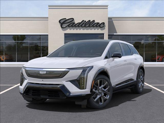 2025 Cadillac OPTIQ Luxury 1